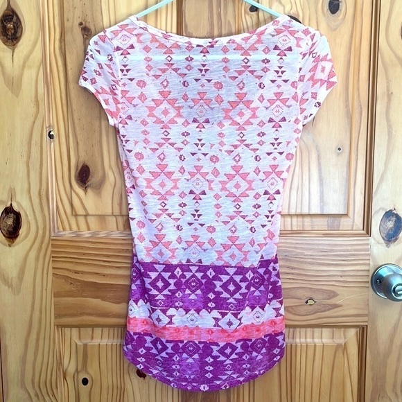 American Eagle Outfitters Aztec Favourite Tee - Picture 3 of 5